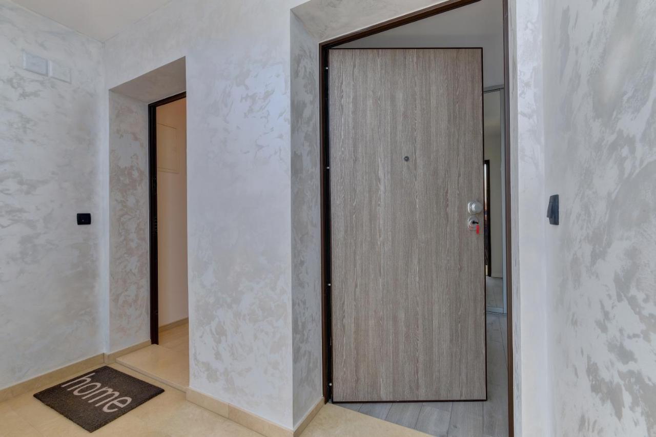 Apartments Hemetek Veli Losinj Bagian luar foto